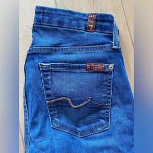 Low rise 7 for all mankind jeans. Dark wash- size 26.